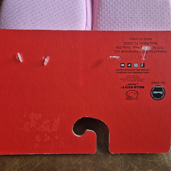 Hello Kitty Slides Slippers, size M6/7S - Picture 8 of 9